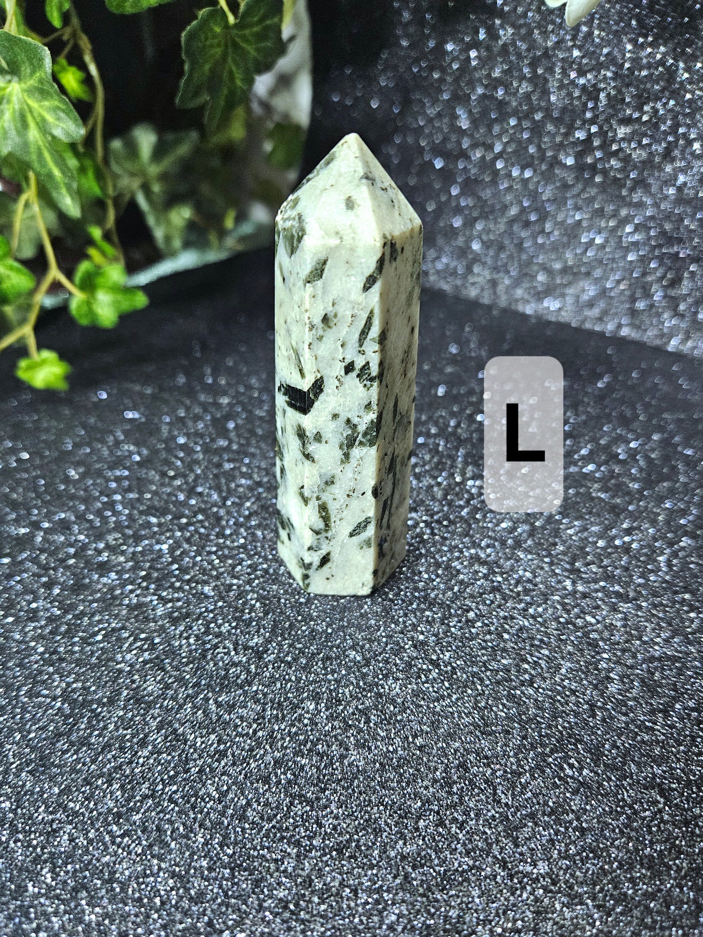 Green Tourmaline in Quarts Points