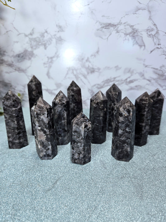 Larvikite Points