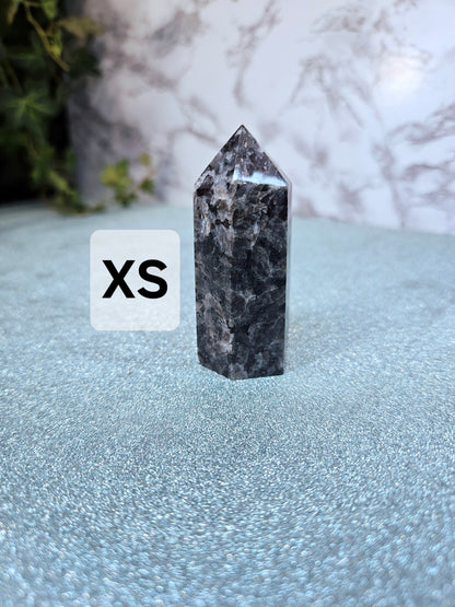 Larvikite Points