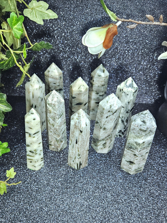 Green Tourmaline in Quarts Points