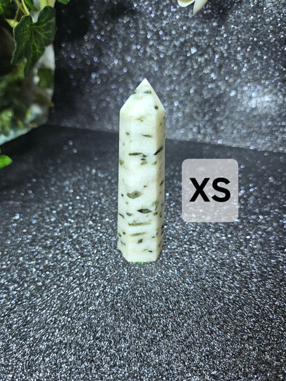 Green Tourmaline in Quarts Points